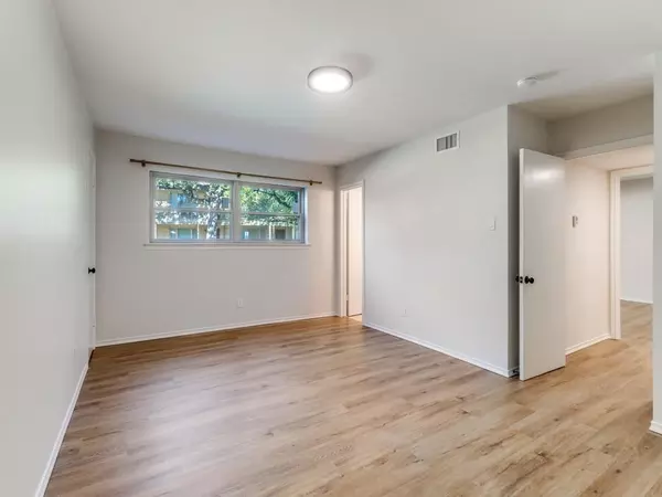 2 bedrooms apartment for rent in Vickery Meadow - Ne Dallas, Dallas