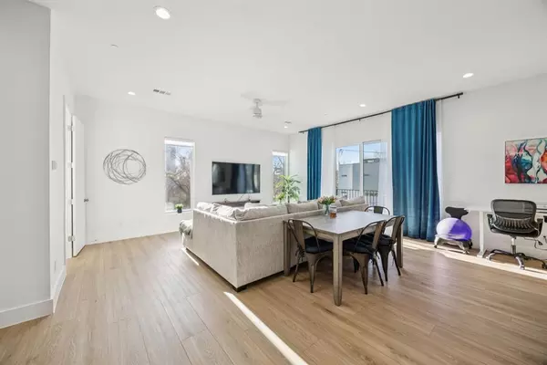 2 bedrooms apartment for rent in Stemmons Corridor - Nw Dallas, Dallas