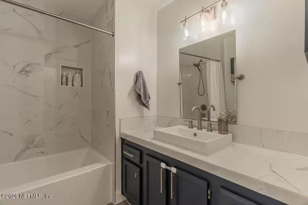 4 bedrooms apartment for rent in Sans Pareil - Beaches, Jacksonville