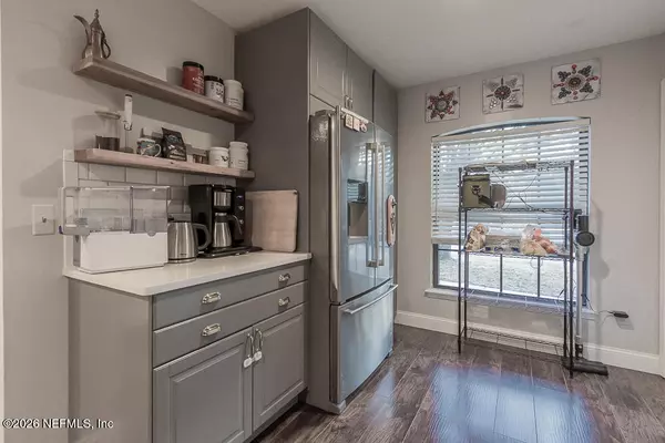 4 bedrooms apartment for rent in Sans Pareil - Beaches, Jacksonville