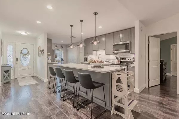 4 bedrooms apartment for rent in Sans Pareil - Beaches, Jacksonville