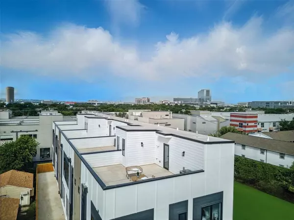 2 bedrooms apartment for rent in Stemmons Corridor - Nw Dallas, Dallas