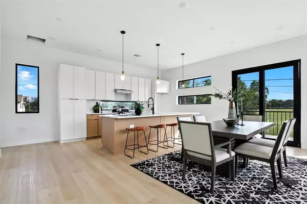 2 bedrooms apartment for rent in Stemmons Corridor - Nw Dallas, Dallas