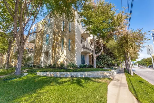 3 bedrooms apartment for rent in Oak Lawn - Ne Dallas, Dallas