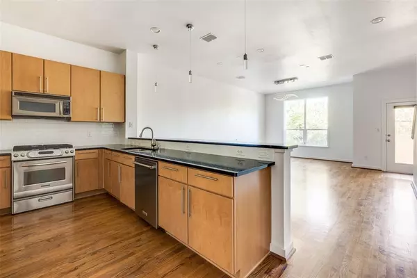 3 bedrooms apartment for rent in Oak Lawn - Ne Dallas, Dallas