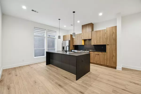 2 bedrooms apartment for rent in Stemmons Corridor - Nw Dallas, Dallas