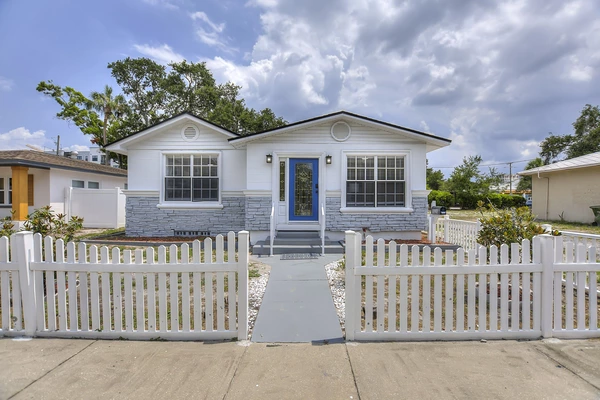 Coliving in Hyde Park Tampa - Central Tampa, Tampa