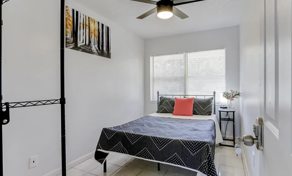 Coliving in Sulphur Springs - North Tampa, Tampa