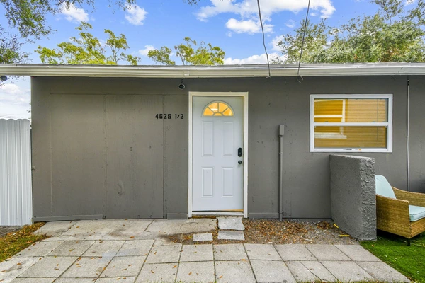 Coliving in Lealman - Clearwater-St. Petersburg, Tampa