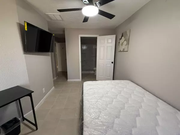 Coliving in Acres Home - Nw Houston, Houston