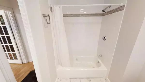 Coliving in Ward Two - Somerville, Boston