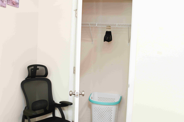 Coliving in Mallard Creek - Withrow Downs - North Charlotte, Charlotte