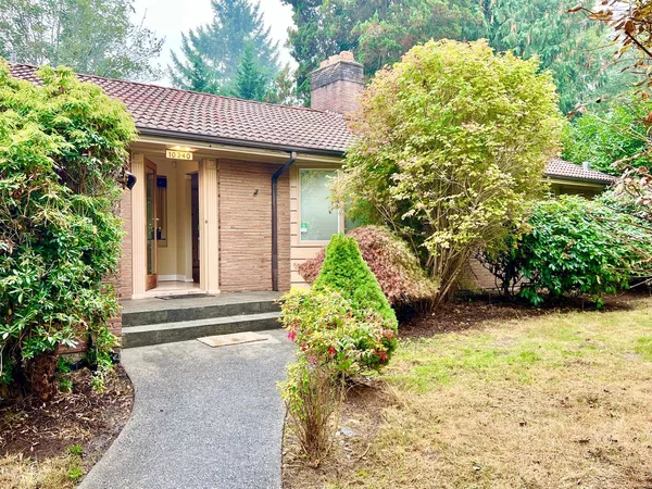 4 bedrooms apartment for rent in Wedgwood - North Seattle, Seattle