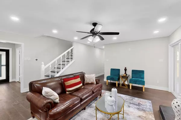 5 bedrooms apartment for rent in Eastwood - Ne Dallas, Dallas