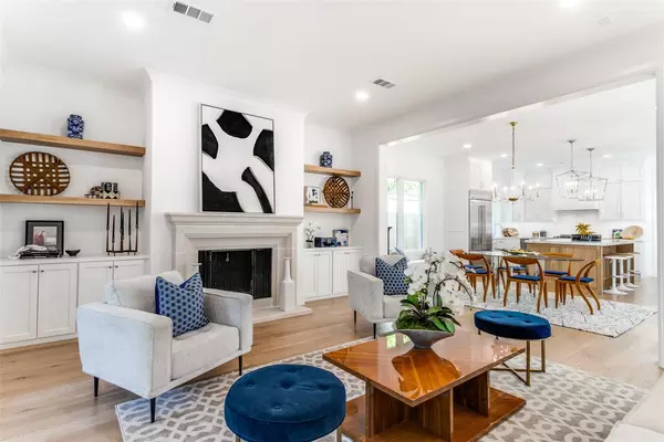 4 bedrooms apartment for rent in Bluffview - Nw Dallas, Dallas