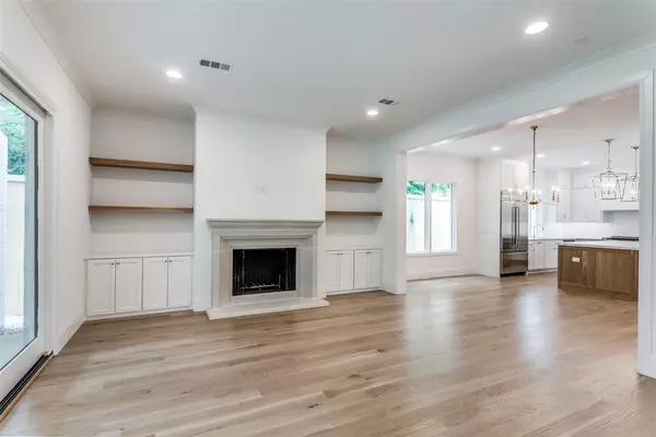 4 bedrooms apartment for rent in Bluffview - Nw Dallas, Dallas