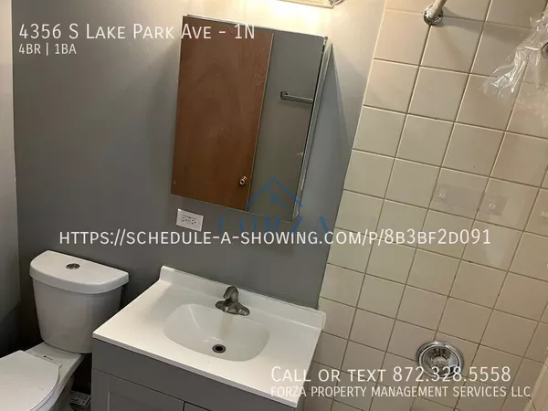 4 bedrooms apartment for rent in Kenwood - South Side, Chicago