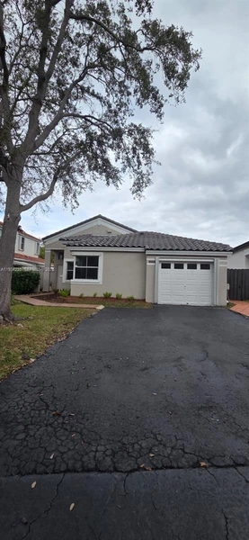 3 bedrooms apartment for rent in Westchester FL - Miami Dade, Miami