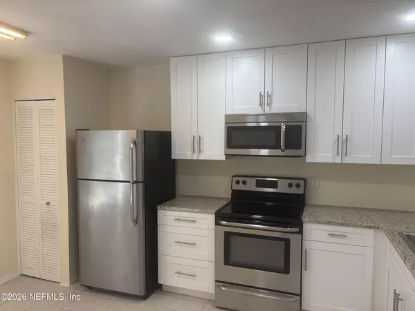 2 bedrooms apartment for rent in Deerwood - Southside, Jacksonville