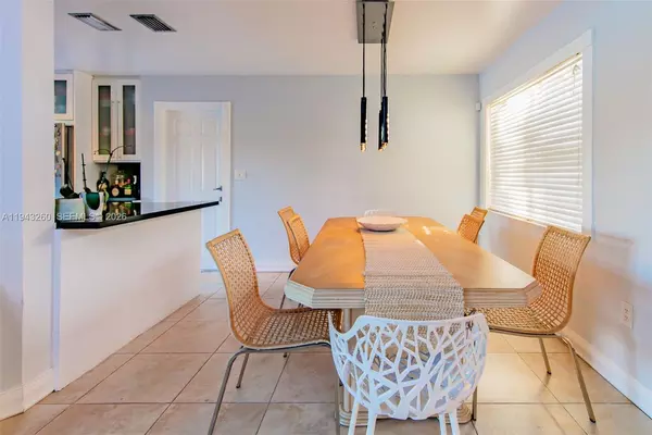 3 bedrooms apartment for rent in Westchester FL - Miami Dade, Miami