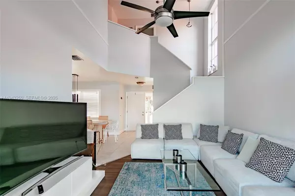 3 bedrooms apartment for rent in Westchester FL - Miami Dade, Miami