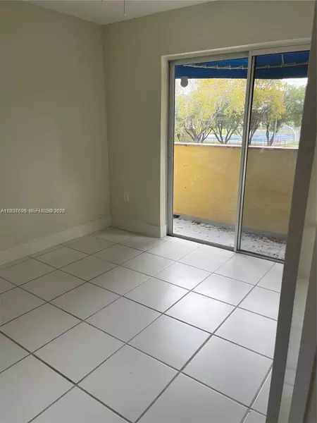 3 bedrooms apartment for rent in Westchester FL - Miami Dade, Miami