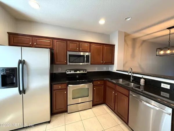 2 bedrooms apartment for rent in Deerwood - Southside, Jacksonville