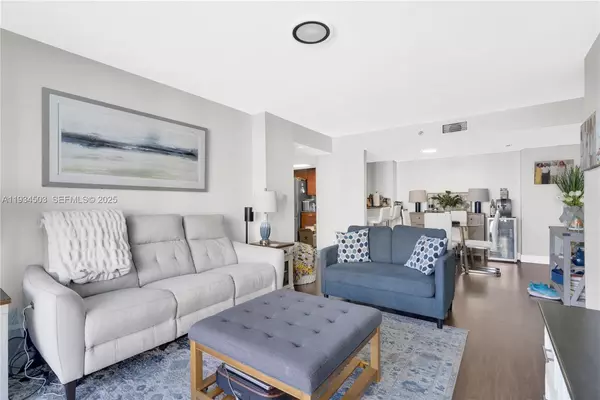 2 bedrooms apartment for rent in Downtown Miami - Miami, Miami