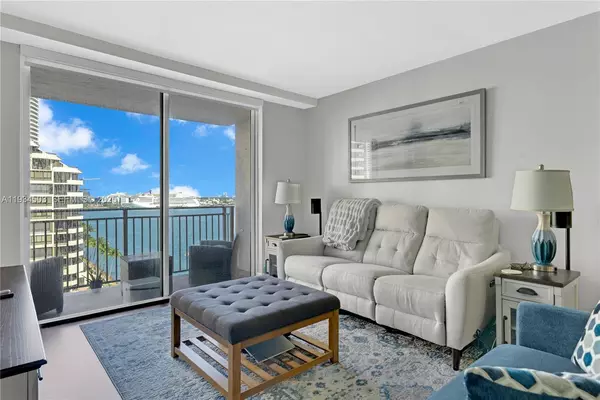 2 bedrooms apartment for rent in Downtown Miami - Miami, Miami