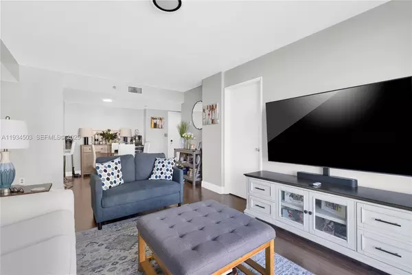 2 bedrooms apartment for rent in Downtown Miami - Miami, Miami