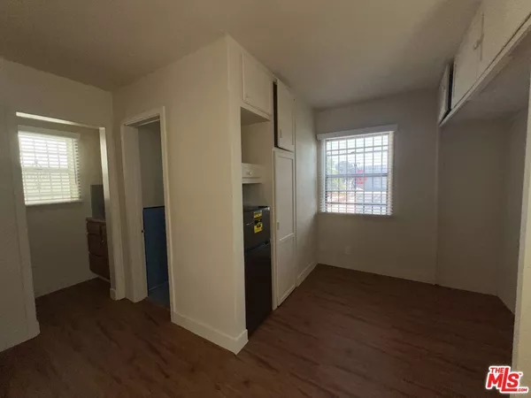 Studio Apartment for rent in Mid Wilshire - Central Los Angeles, Los Angeles