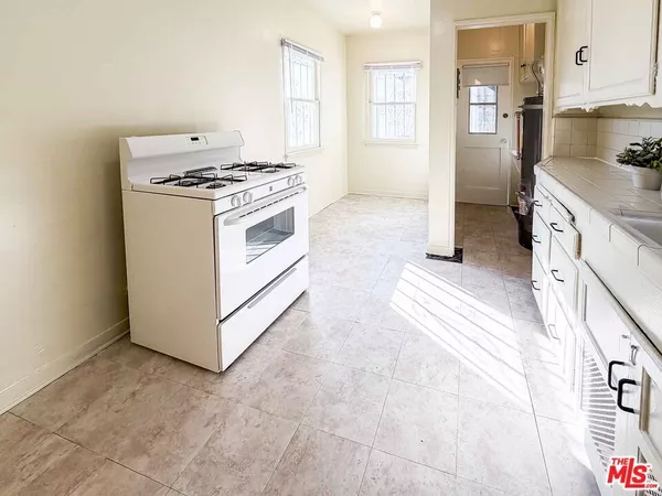1 bedroom apartment for rent in Mid City - Central Los Angeles, Los Angeles