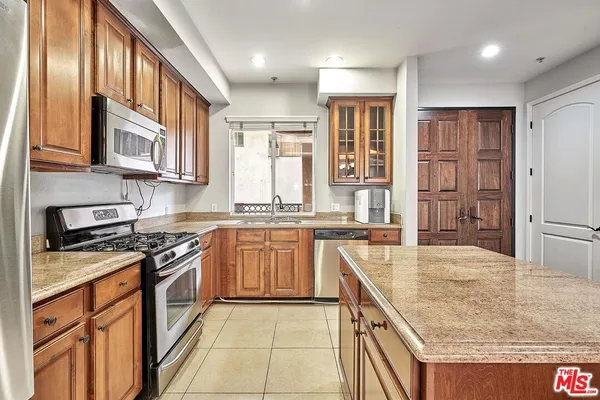 3 bedrooms apartment for rent in Koreatown - Central Los Angeles, Los Angeles