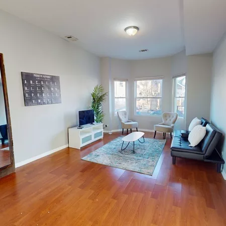 Coliving in Logan Square - North Side, Chicago