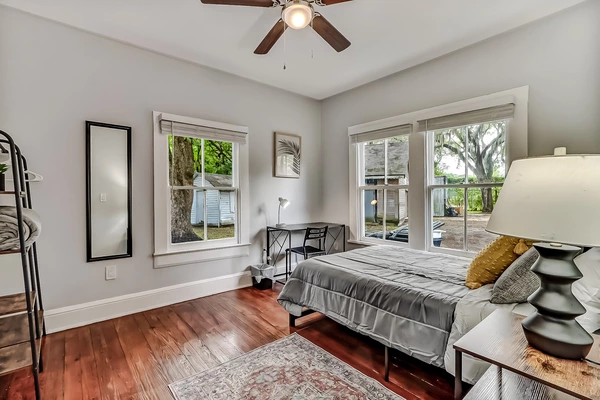 Coliving in College Park JAX - Northside, Jacksonville