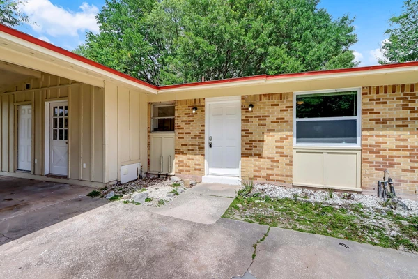 Coliving in Lake Forest - Northside, Jacksonville