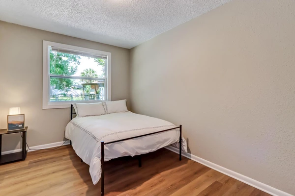 Coliving in Lake Forest - Northside, Jacksonville