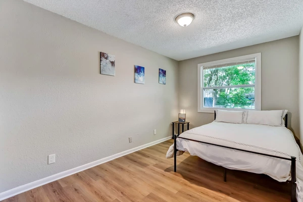 Coliving in Lake Forest - Northside, Jacksonville