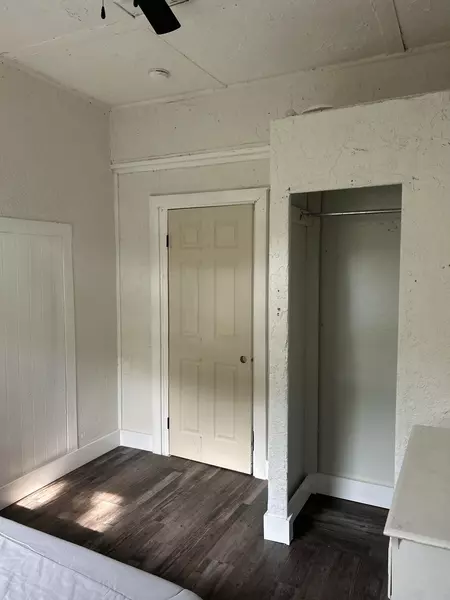 Coliving in Ybor City - Central Tampa, Tampa