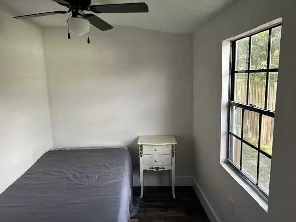 Coliving in Ybor City - Central Tampa, Tampa