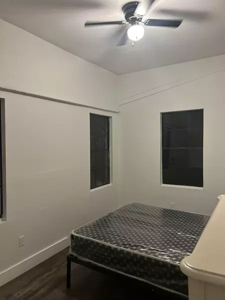 Coliving in Ybor City - Central Tampa, Tampa