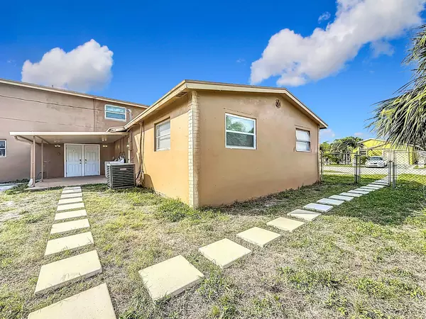 Coliving in West Palm Beach - Palm Beach County, Miami