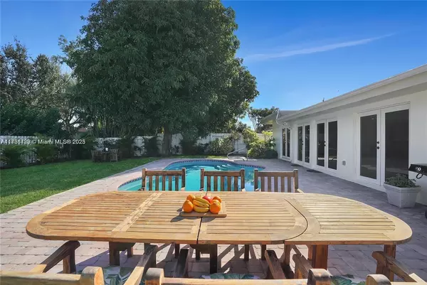 Coliving in Pompano Beach - Broward County, Miami