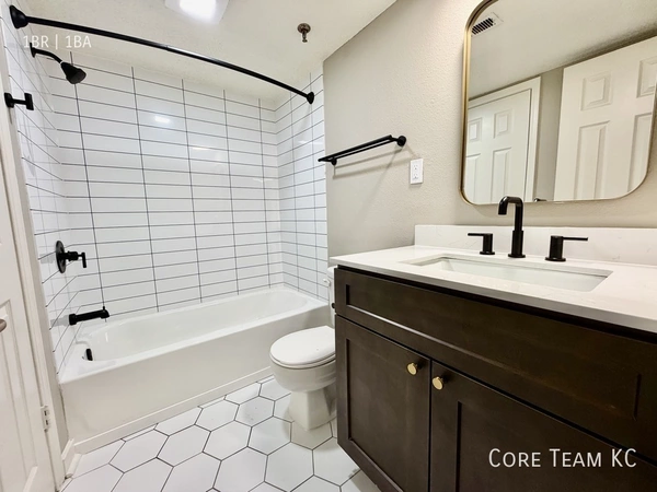 1 bedroom apartment for rent in Country Club Plaza - KCMO, Kansas City