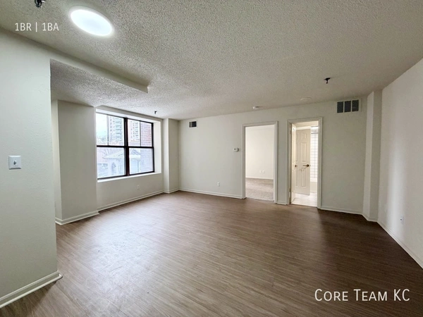 1 bedroom apartment for rent in Country Club Plaza - KCMO, Kansas City