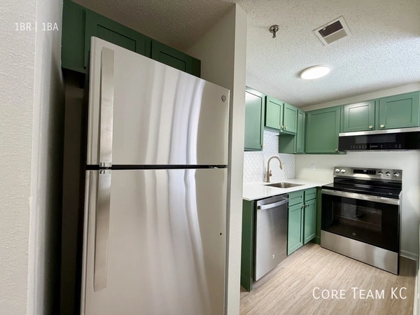 1 bedroom apartment for rent in Country Club Plaza - KCMO, Kansas City