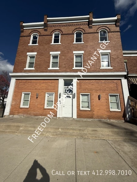 2 bedrooms apartment for rent in Homewood - East Pitt, Pittsburgh