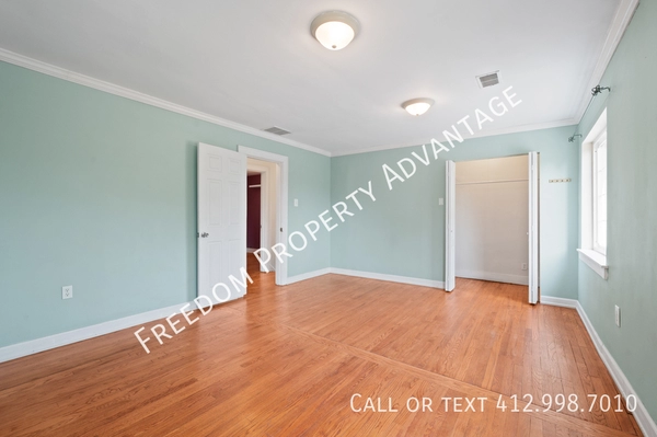 3 bedrooms apartment for rent in Regent Square - East Pitt, Pittsburgh