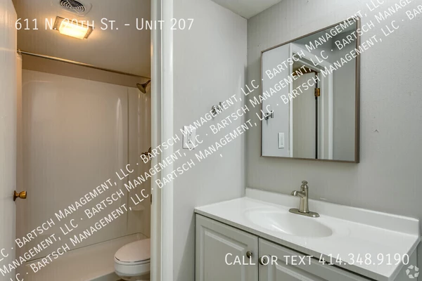 Studio Apartment for rent in Avenues West - Central Mil, Milwaukee