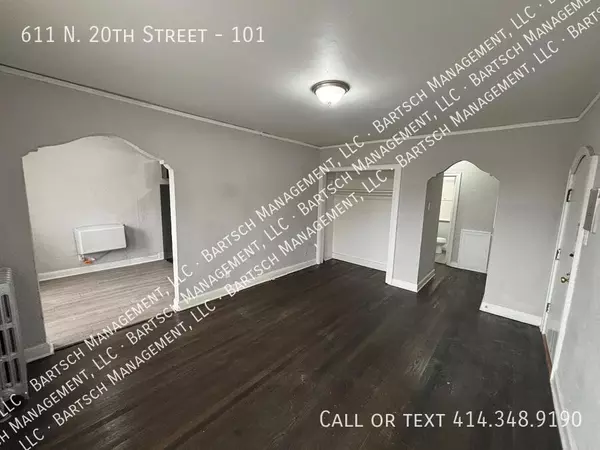 Studio Apartment for rent in Avenues West - Central Mil, Milwaukee